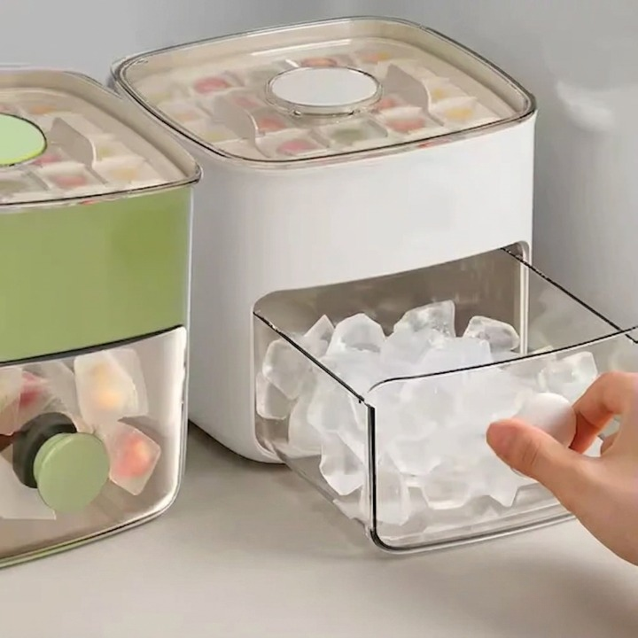 Ice Cube Tray with Push Function – 48 Cubes Without Spilling & With No Effort