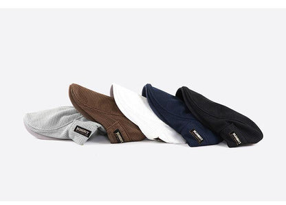 Flat cap, mesh material, breathable, adjustable