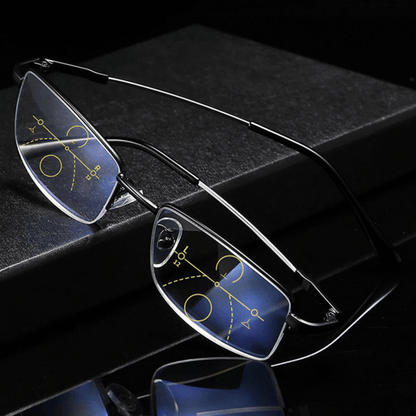 Progressive Varifocal Glasses with Automatic Adjustment